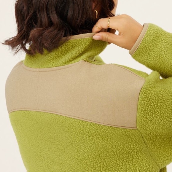 Allbirds Fleece Womens Small Sherpa Pop Over Outdoors Athletic Gym Hiking Fit - Picture 4 of 13